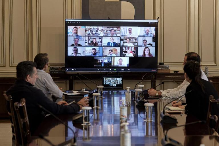 Μητσοτάκης : Η κοινωνία περιμένει πια από την πολιτική και από τους πολιτικούς διαφορετικά πράγματα