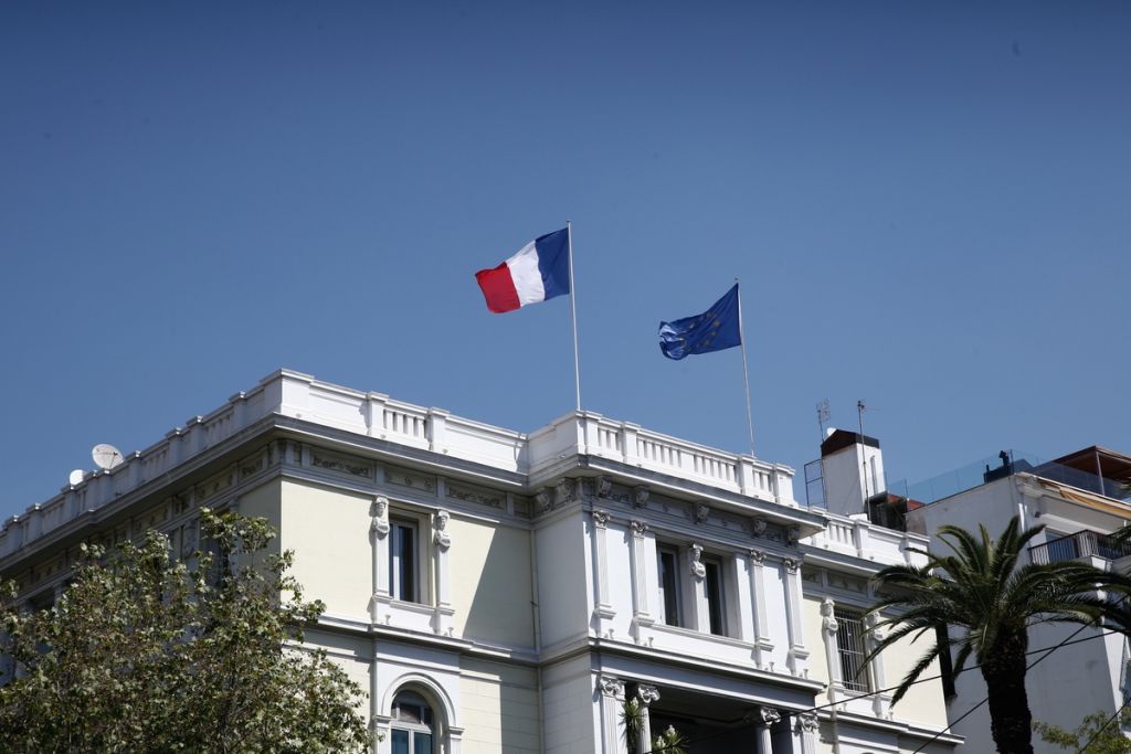 Η Γαλλία δεν θέλει περικοπές στον προϋπολογισμό της ΕΕ λόγω Ταμείου Ανάκαμψης