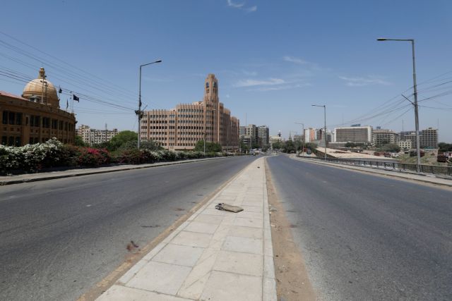 Κοροναϊός : Εκατοντάδες Πακιστανοί που επαναπατρίστηκαν βρέθηκαν θετικοί