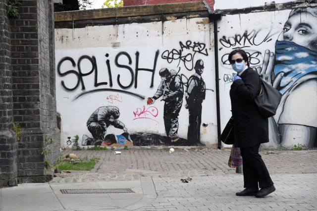 Βρετανία: Αντιδράσεις στα νέα μέτρα χαλάρωσης που ανακοίνωσε ο Τζόνσον