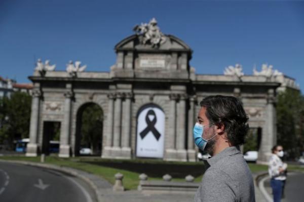 Κοροναϊός : Οι κάτοικοι της Μαδρίτης φοράνε τη μάσκα τους χωρίς να διαμαρτύρονται