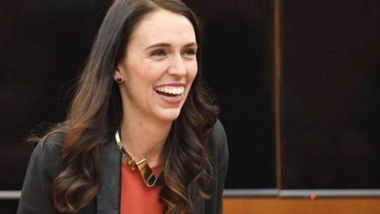 Νέα Ζηλανδία: Η Άρντερν προτείνει τετραήμερη εργασία για να ανακάμψει η οικονομία