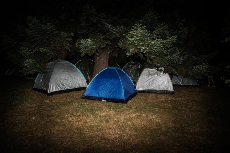 Έτσι θα λειτουργήσουν κάμπινγκ και κατασκηνώσεις – Όλα τα μέτρα