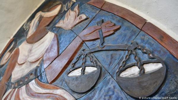 Κοροναϊός : Μετά τους γιατρούς, στις επάλξεις και οι… δικηγόροι