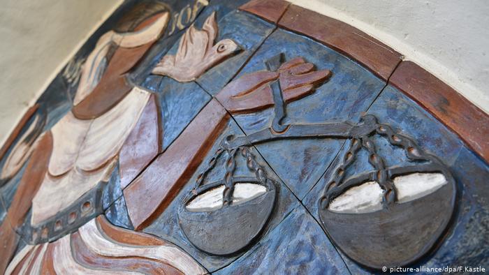 Κοροναϊός: Η επιβολή μέτρων οδηγεί στα… δικαστήρια