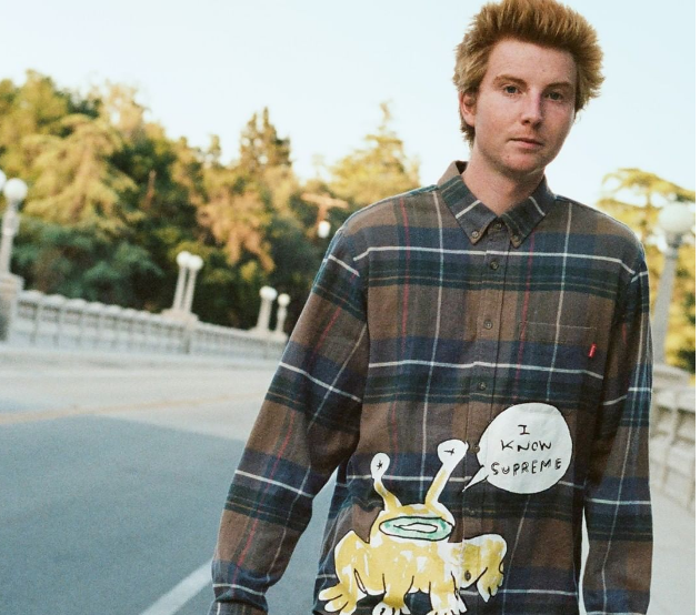 Τα θρυλικά σκίτσα του Ντάνιελ Τζόνστον σε μια capsule συλλογή