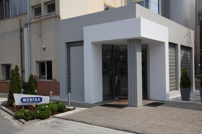 Έργα αγάπης για τη στήριξη της ελληνικής κοινωνίας