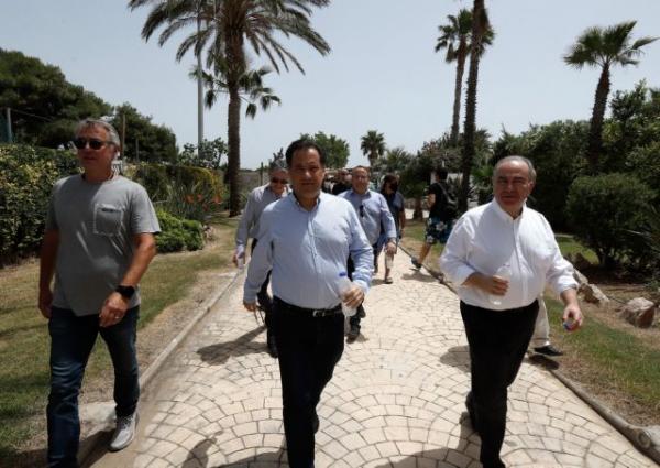 Γεωργιάδης : Οι παραλίες άνοιξαν με τάξη – Η καλύτερη διαφήμιση για την Ελλάδα