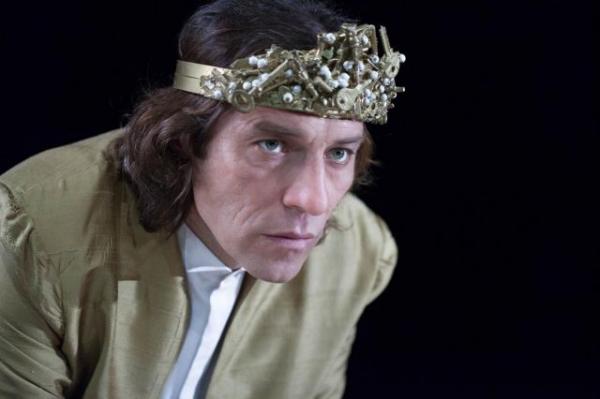 Στάνκογλου προς Χρυσοχοΐδη: Να κρύψει η ΕΛ.ΑΣ τα όπλα – Στο δρόμο κυκλοφορούν και παιδιά