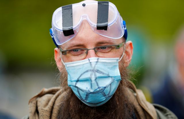 Ερευνα: Επιφυλακτικοί οι Γερμανοί με την άρση των μέτρων στα κομμωτήρια