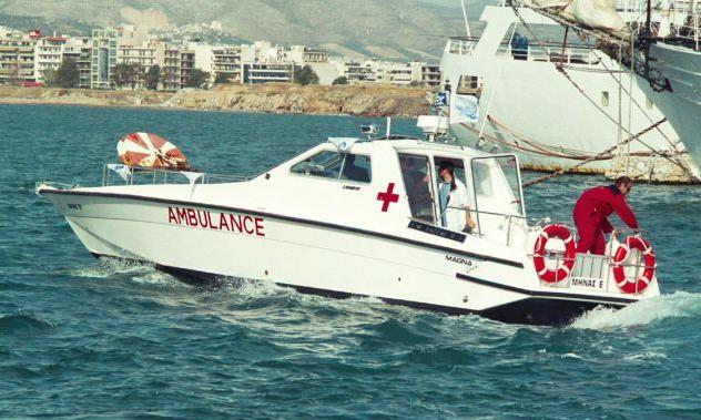 Πλακιωτάκης : Πλωτά ασθενοφόρα για τα νησιά το καλοκαίρι