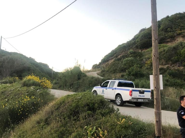 Απεγκλωβίστηκε ο δράκος της Κέρκυρας – Μεταφέρεται στο νοσοκομείο