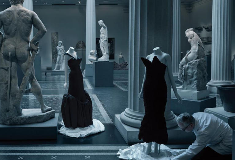 «About Time: Fashion and Duration» – Online περιήγηση στην έκθεση του MET