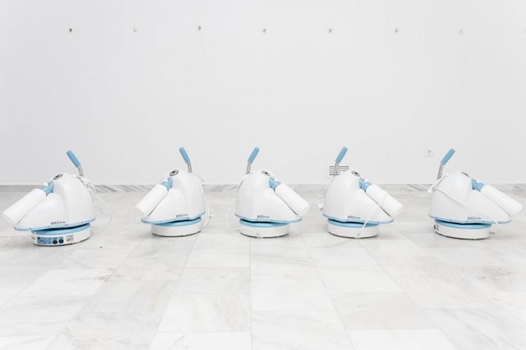 Θεσσαλονίκη : Επιστρατεύονται ρομπότ για την απολύμανση σε σχολεία και δημοτικά κτίρια