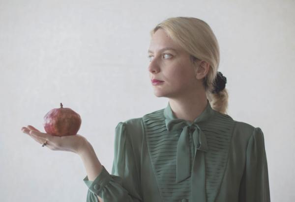 Έλλη Παπακωνσταντίνου και η παράσταση «Antigone Test» που θα προβληθεί μέσω zoom