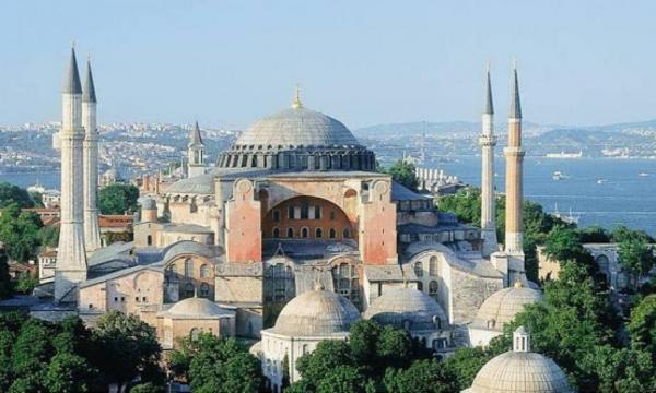 Μαζικό όχι στη μετατροπή της Αγίας Σοφίας σε Ερντογανικό τζαμί