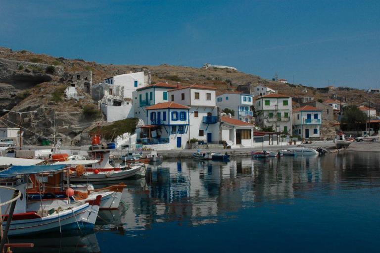 Τοποθετούνται οπλίτες θητείας με πτυχίο Ιατρικής στον Άγιο Ευστράτιο και στο Καστελόριζο