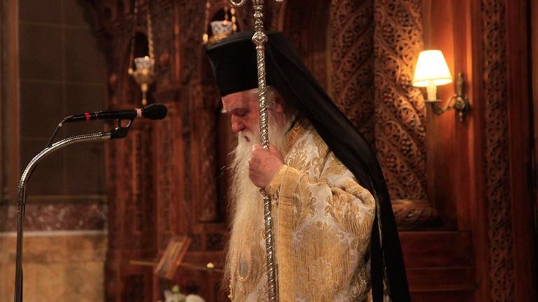 Το Twitter… αφορίζει τον Αμβρόσιο