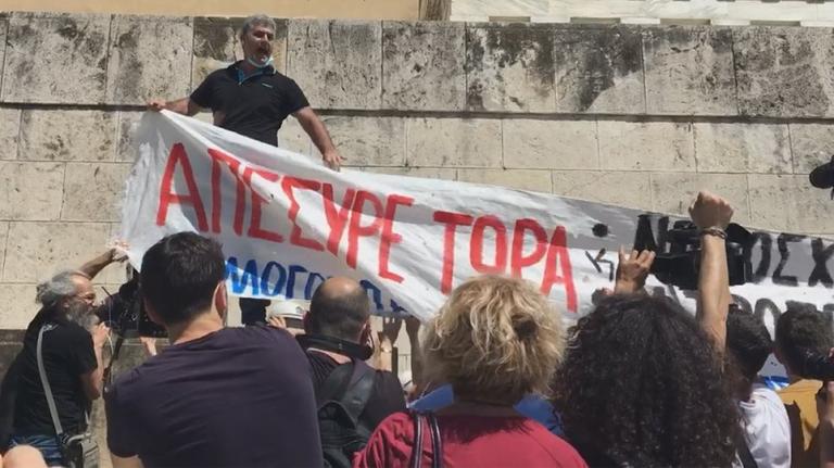 Γειτονόπουλα και κοπελιές