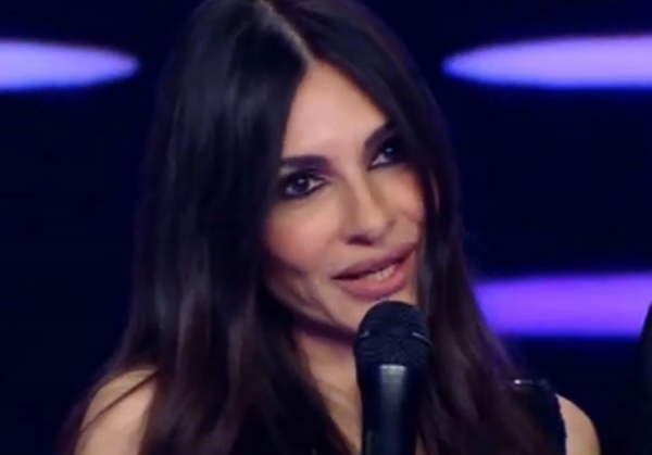 Η Άσπα Τσίνα ξαναχτυπά : Τα έβαλε με Βανδή και Μπακοδήμου