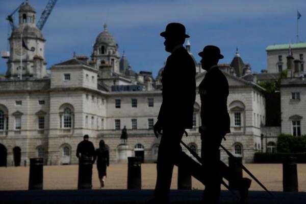 Βρετανία : Ο κοροναϊός «πληγώνει» τους δισεκατομμυριούχους