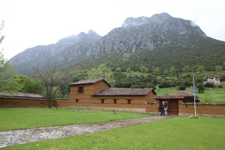 8 Μαΐου 1821 : Η μάχη στο θρυλικό Χάνι της Γραβιάς