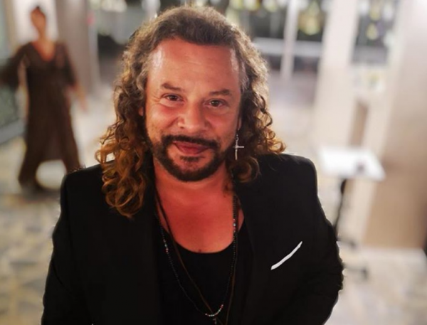 Χρήστος Δάντης : Θύμα χάκερ ο τραγουδιστής – Τι συνέβη