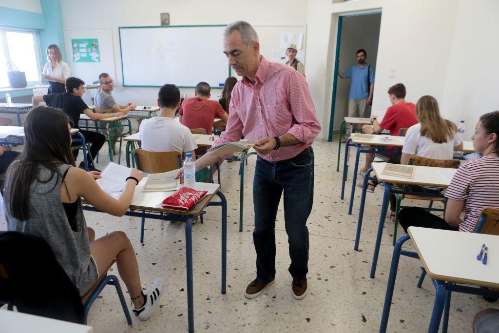 «Αντάρτικο» καθηγητών με το άνοιγμα των σχολείων – Καταγγέλλουν υγειονομικά κενά