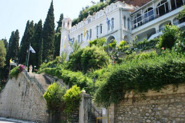 29 Απριλίου: Η εορτή της Παναγίας της Τρυπητής, η εορτή του Αιγίου