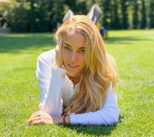 Δούκισσα Νομικού: Βγήκε σε εκπομπή και έπλαθε… κουλουράκια