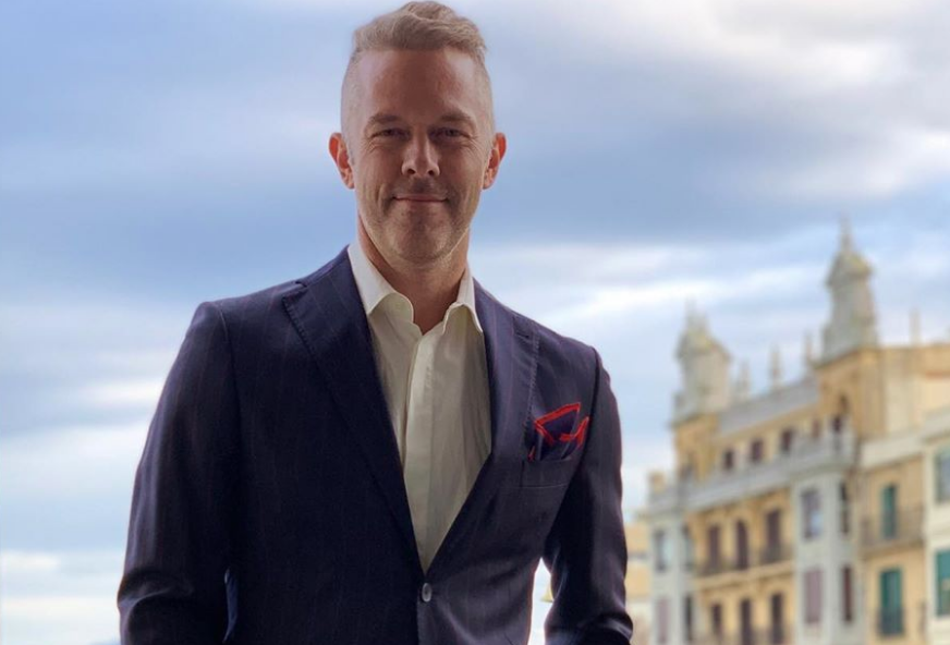 Χρήστος Λούλης : Κανένας καλλιτέχνης δεν πρέπει να μείνει στο δρόμο