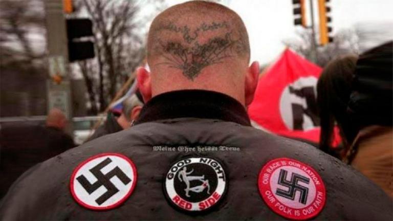 Τα ακροδεξιά κόμματα στην Ευρώπη συνωμοσιολογούσαν απέναντι στην κρίση του κοροναϊού