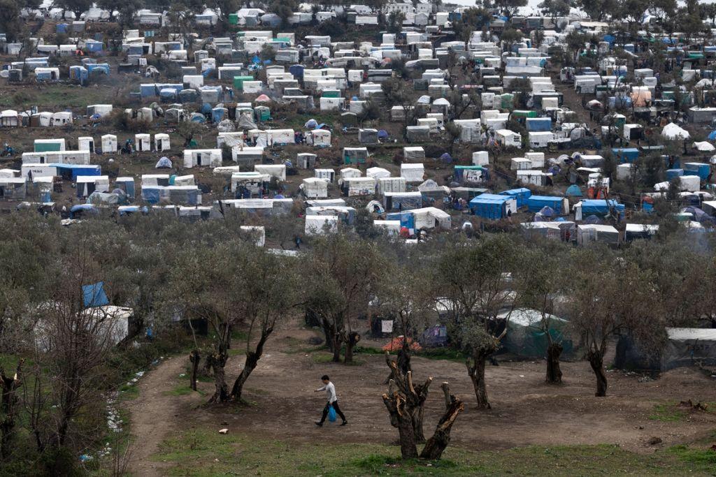 Κοροναϊός : Παρατείνονται έως τις 21 Μαΐου τα περιοριστικά μέτρα σε δομές φιλοξενίας προσφύγων και ΚΥΤ