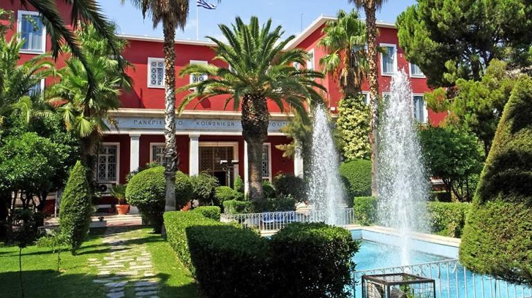 Κοροναϊός: Πώς θα γίνουν οι εξετάσεις στα Πανεπιστήμια – Τι ισχύει με πρακτική άσκηση και εργαστήρια