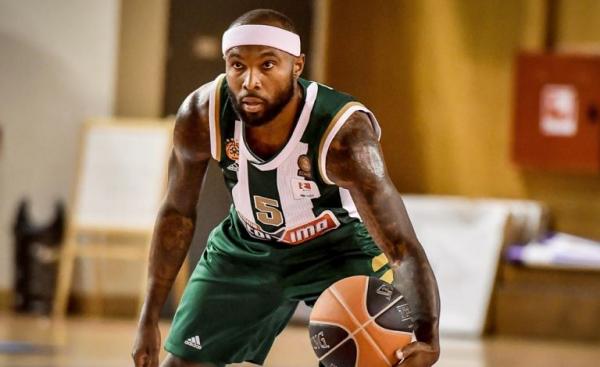 Ράις στο Twitter : Εγώ έχω τελειώσει με το μπάσκετ