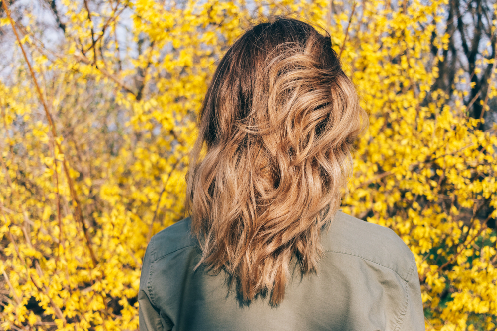 Πέντε τρόποι να αντιμετωπίσετε τη λιπαρότητα στα μαλλιά