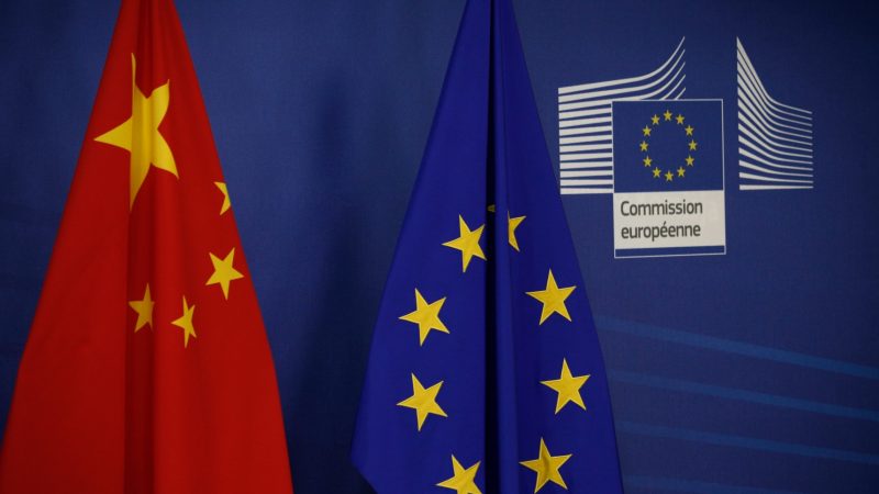 Βέμπερ: Να απαγορεύσει για ένα χρόνο η ΕΕ τις εξαγορές ευρωπαϊκών εταιρειών από κινεζικές