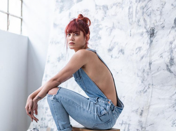 Μαίρη Συνατσάκη : Το υπαίθριο κομμωτήριο της θα γίνει η απόλυτη τάση