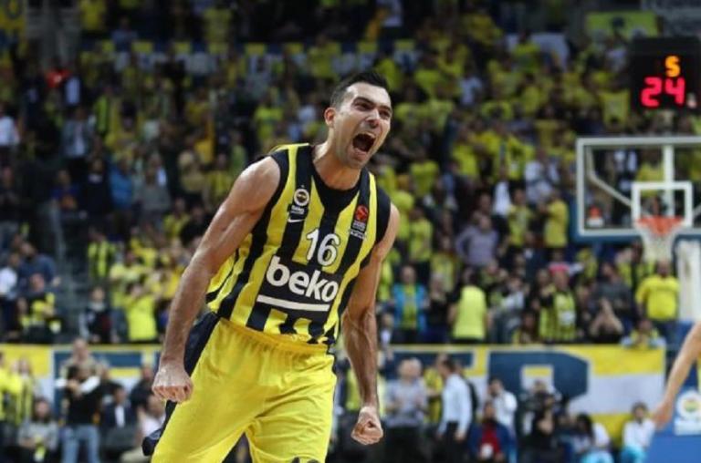 Ισπανικό δημοσίευμα : Συμβόλαιο δύο εκατομμυρίων ευρώ στον Σλούκα από Ρεάλ και ΤΣΣΚΑ