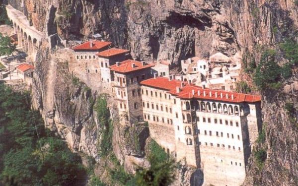 Ανοίγει και πάλι το ιστορικό μοναστήρι Παναγία Σουμελά