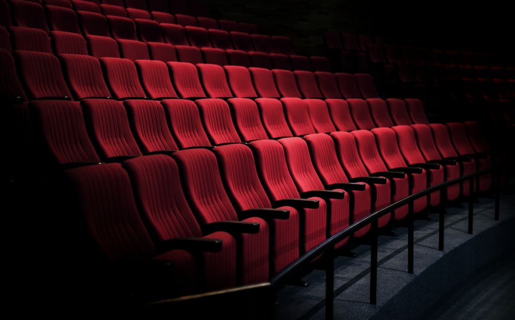 Αγωνία για το μέλλον του θεάτρου εκφράζουν οι Έλληνες παραγωγοί