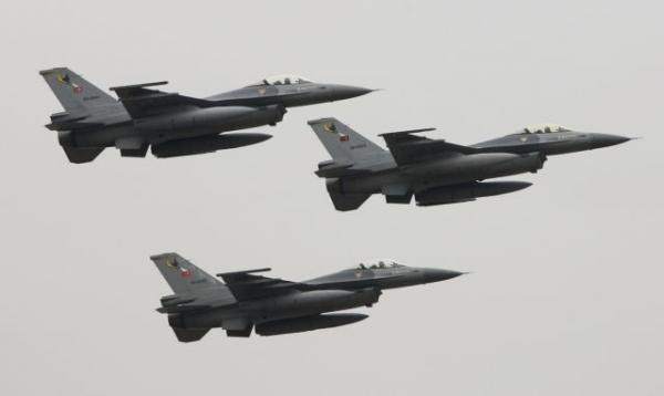 Προκλήσεις χωρίς τέλος – Τουρκικά F-16 ξανά πάνω από Χίο και Οινούσσες