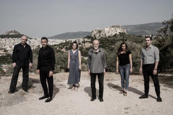 «Συνοικία το όνειρο» δια χειρός Σωτήρη Χατζάκη στο Γυάλινο Μουσικό Θέατρο