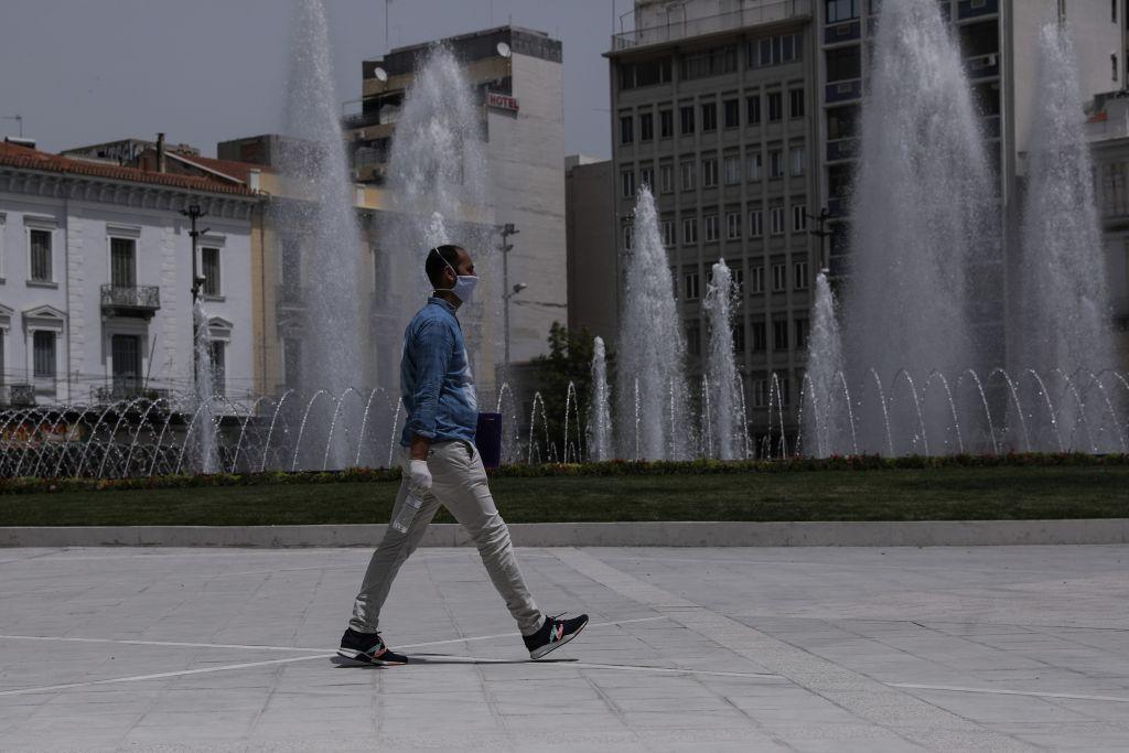 Κοροναϊός : Το εφιαλτικό σενάριο για τη Ελλάδα – Πάνω από 13.000 νεκροί χωρίς τα μέτρα