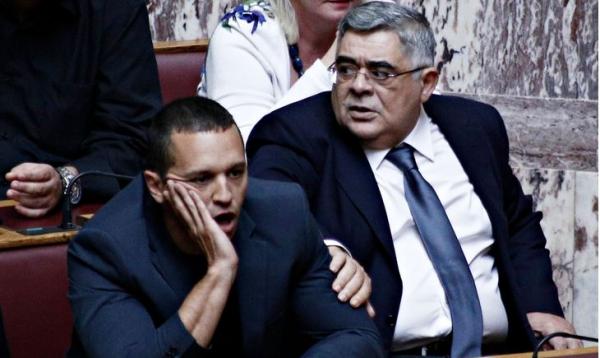 Σκόνη και θρύψαλα