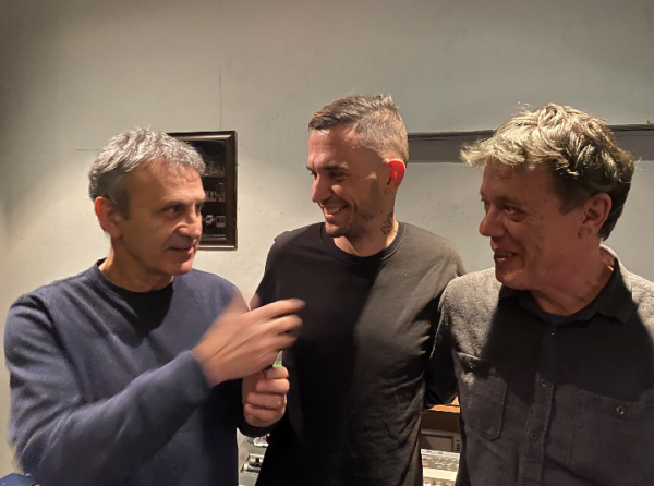 Ο Γιώργος Μυζάλης γράφει για το τραγούδι «Μάνα» που ερμήνευσε ο Γιώργος Νταλάρας