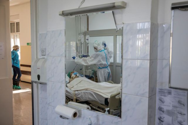 Συγκλονίζει η περιπέτεια Έλληνα της Βρετανίας με κοροναϊό: «Δεν μπορώ να αναπνεύσω, χάνομαι»