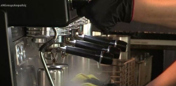 Βραχνάς τα χρέη για εστιάτορες και ιδιοκτήτες καφετεριών