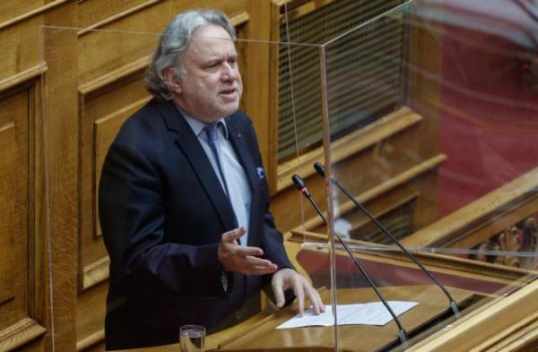 Κατρούγκαλος: Να έρθουν σε γνώση της βουλής τα δύο διαβήματα προς την Τουρκία