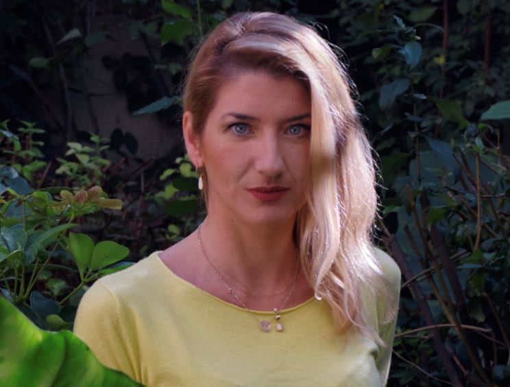 Η Μαριαλένα Σπυροπούλου μιλάει στο in.gr για το «Τάισέ με»